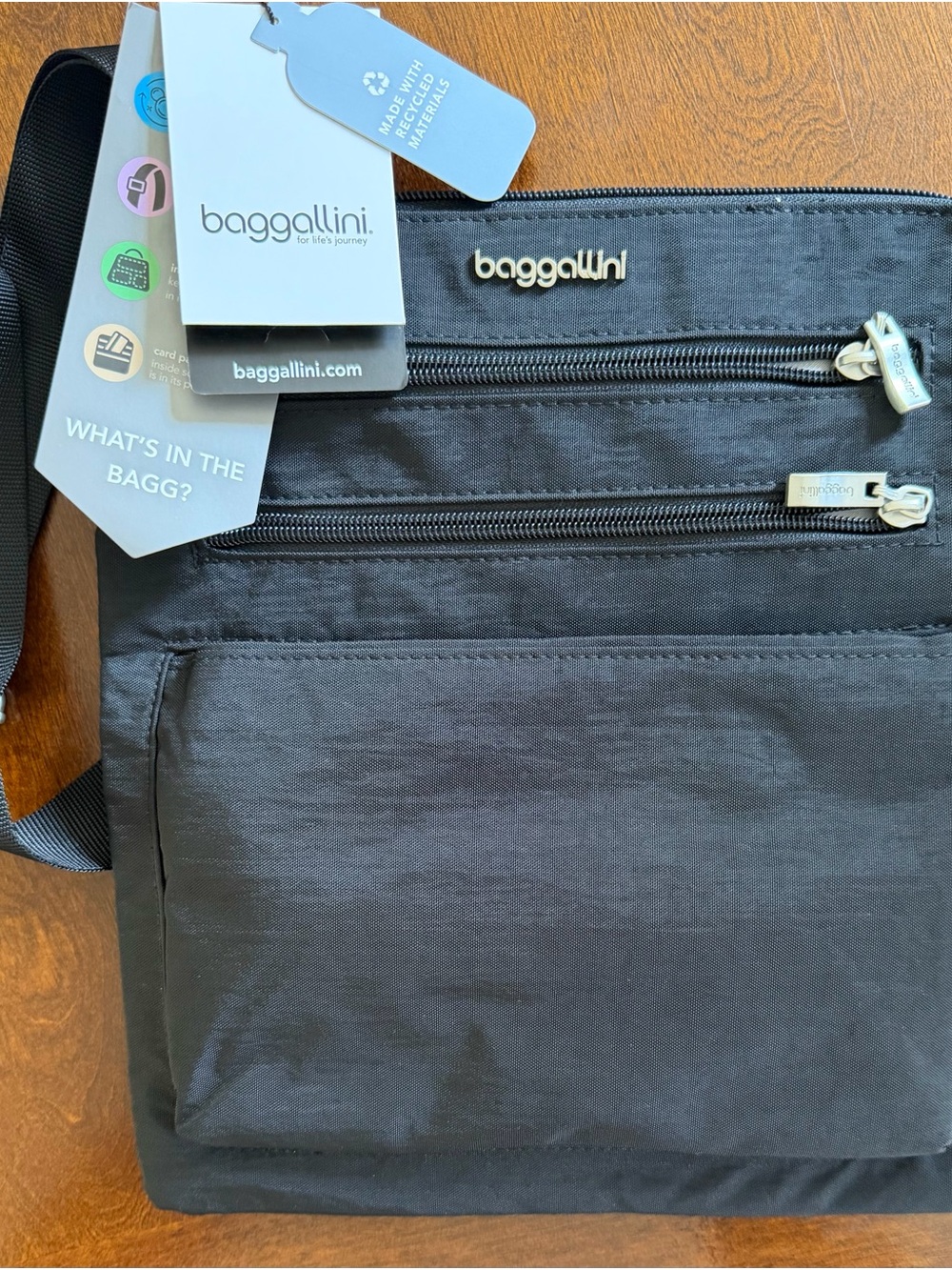 Baggallini Black Women’s Crossbody Organizer Messenger Bag - Picture 3 of 5